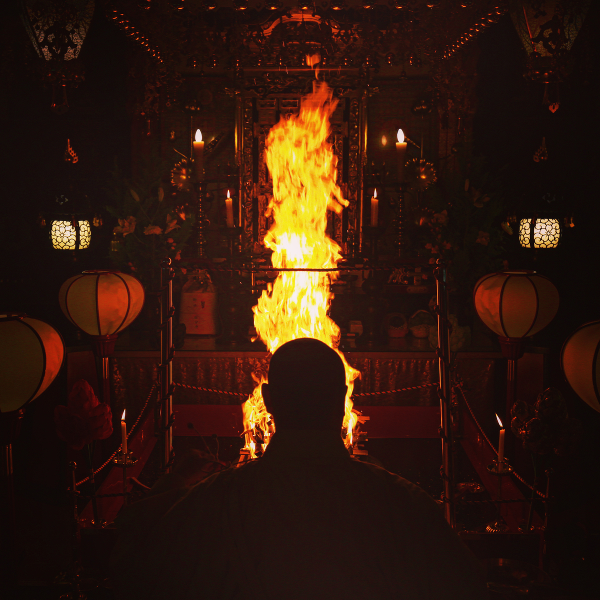 護摩祈祷：祈りと浄化 - 道を開く寺 善福寺のブログ