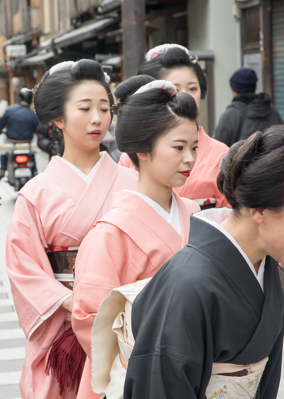 礫川亭永理　風流十二月芸者名取合 坂東お梅、ふじやお縫、野塩松 礫川亭永理 風流十二月芸者名取合 坂東お梅、ふじや