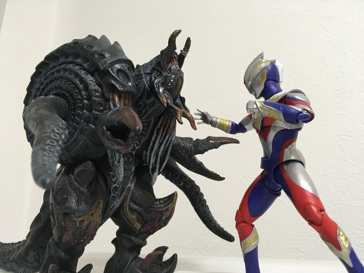 メガロゾーア　リペイント ウルトラ怪獣DX 邪神メガロゾーア リペイント品 | ライトニング