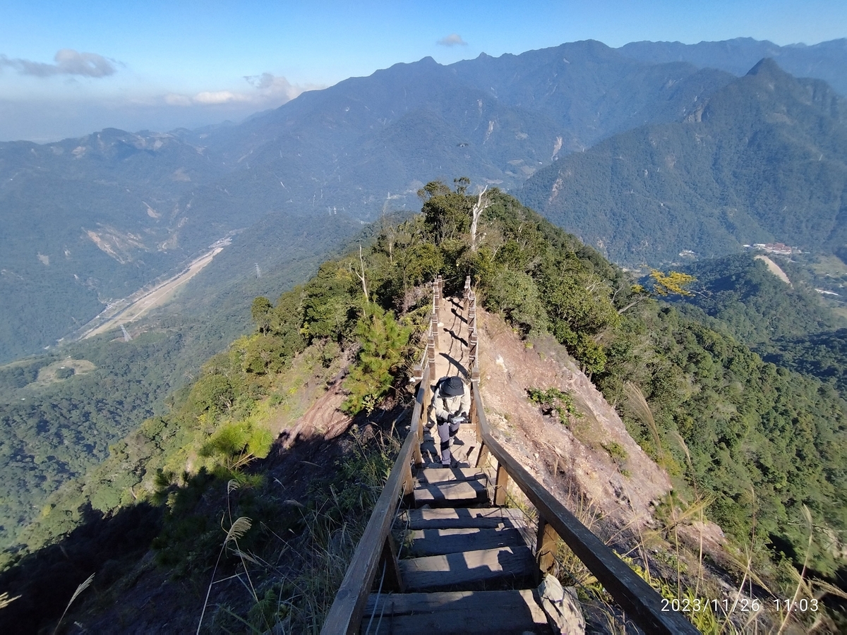 Instagramを見て白毛山（1522m）に登る - おまけの会社員生活《ハケン