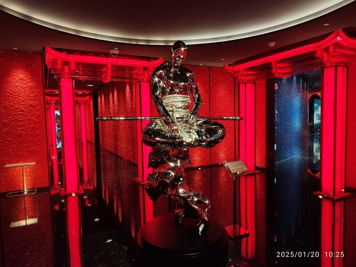 上海中心J酒店「雲上珍奇之旅」 - おまけの会社員生活《ハケンの品格》