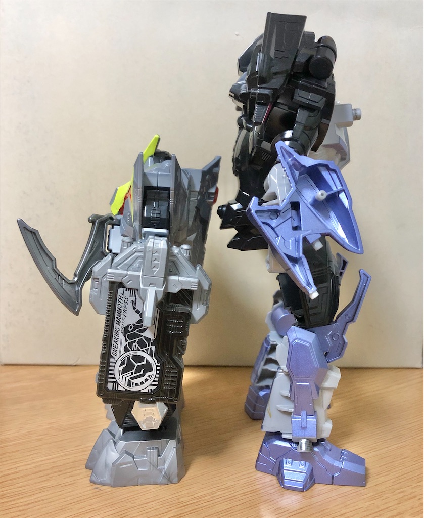 仮面ライダー フィギュアセット ブレイキングマンモス 10/26(土)発売「DXブレイキングマンモス&ブレイキングマンモスプログ