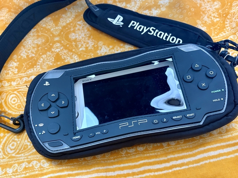 ZARAの「PSP™ クロスボディバッグ」を購入してみた！ - ろーのゲーム備忘録