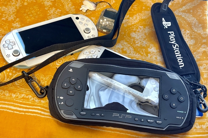 ZARAの「PSP™ クロスボディバッグ」を購入してみた！ - ろーのゲーム備忘録