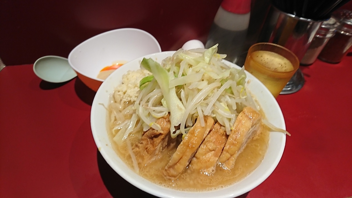 ラーメン二郎 荻窪 小豚 生卵 ヤサイニンニク おっすオラ二郎