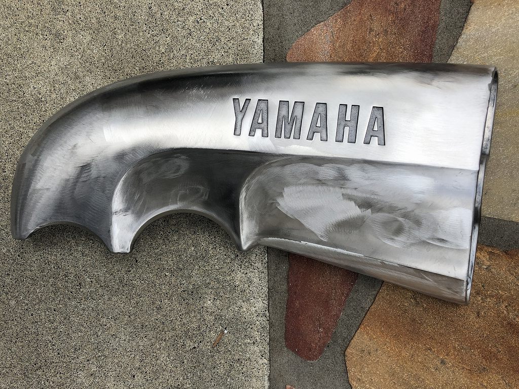 磨いてみた」 Vmaxのダミーダクト - 「バイク乗りも人間です