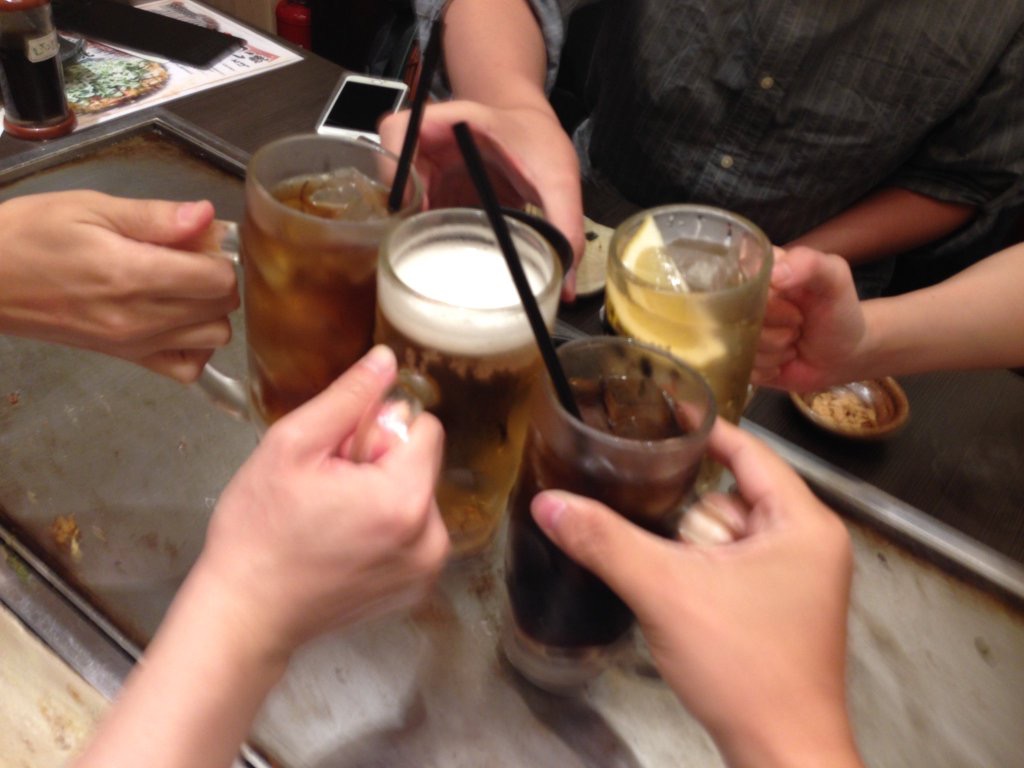 5人で乾杯