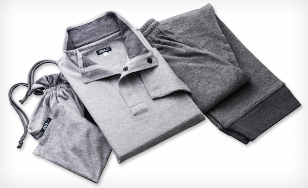 元CAがこっそり教える【裏技】長時間フライトのエコノミー機内を快適に過ごす６つの方法！