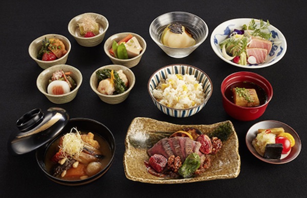 元CAがこっそり教える【裏技】長時間フライトのエコノミー機内を快適に過ごす６つの方法！