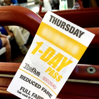 ホノルル空港からワイキキまで路線バスの旅・THE BUS（ザ・バス）の乗り方