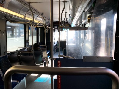 ホノルル空港からワイキキまで路線バスの旅・THE BUS（ザ・バス）の乗り方