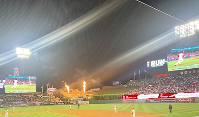 【2023年最新】エンゼルス大谷翔平観戦レポート 4月ホーム開幕戦〜良い席で見る裏技やサインやボールをもらう方法