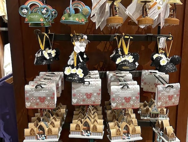 【ハワイ2024年最新】絶対お得！西海岸オプショナルツアーで新鉄道「Skyline」、絶景のピンクピルボックス、アウラニ（コオリナ）、ワイケレアウトレットモール、全部体験できる！