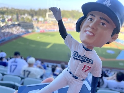 アーリーエントリーでは、ドジャースのチーム練習が見られる可能性に加えて、特に人気のボブルヘッドの日は、開場前から多くの人が並んでおり、その混雑が回避できるのもかなりのポイントです★