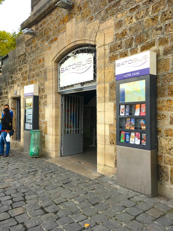 パリ弾丸旅行記3日目★バトビュスでシテ島をぐるっとまわってルーブルへ★