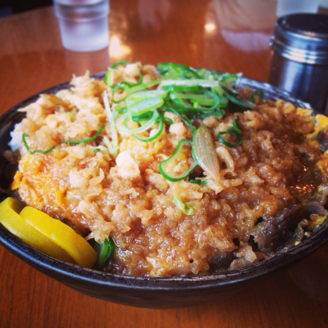 ぶた玉丼　大和家