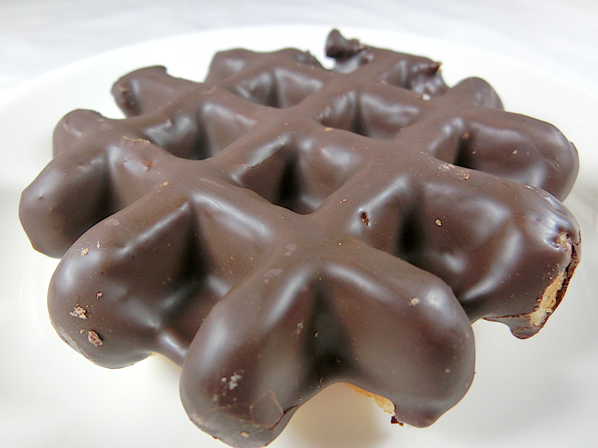 業務スーパー 自然解凍 チョコがけ コバラに嬉しい ベルギーワッフル ダークチョコレート Zumenのblog