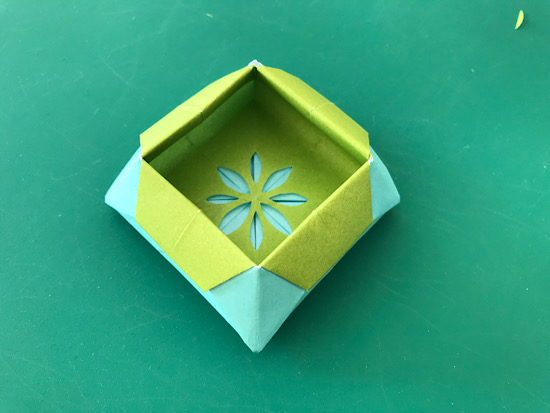 おりがみ　きりがみ　箱