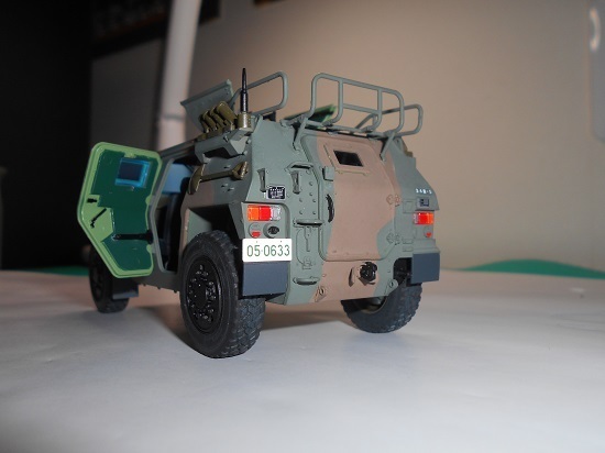 （19）「1/35陸上自衛隊 軽装甲機動車（LAV）」が完成しました。