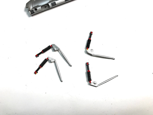 （15）「1/24 ポルシェ カレラ GT」を作ります。塗装とマスキングは続きます。