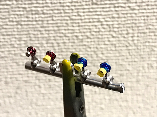 （16）「1/24 ポルシェ カレラ GT」を作ります。小さなパーツや小さな部分の塗装について