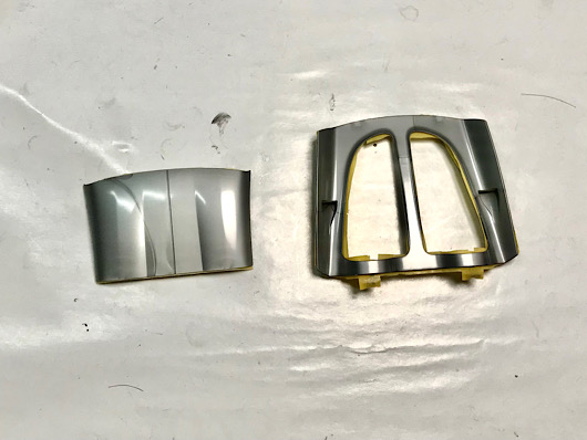 （16）「1/24 ポルシェ カレラ GT」を作ります。小さなパーツや小さな部分の塗装について