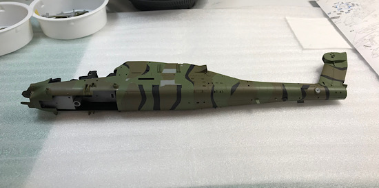 「1/48 AH-64D アパッチ ロングボウ“陸上自衛隊”」を作ります。