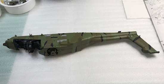 「1/48 AH-64D アパッチ ロングボウ“陸上自衛隊”」を作ります。