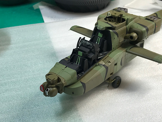 「1/48 AH-64D アパッチ ロングボウ“陸上自衛隊”」を作ります。