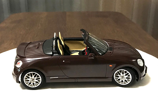 (13)「1/24 ダイハツ L880K コペン アルティメットエディション ’06」を作ります。もう少しで完成。