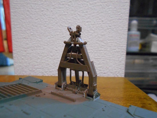 1/35 陸上自衛隊 99式自走 155mmりゅう弾砲を作ります。トラベリングクランプの取り付け、仮の取り付け