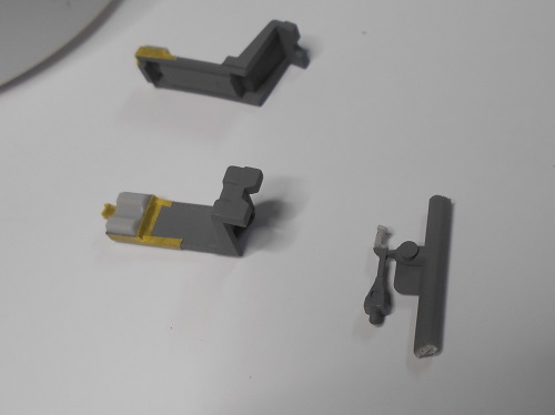 （1）「1/48 三菱XT-2」今日から始まります。パーツの切り取りとマスキング。
