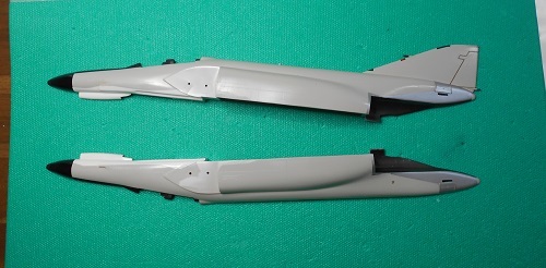 「1/72 F-4EJ ファントムⅡ」を作ります。塗装したパーツを組み立てます。