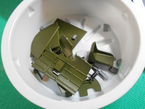 「1/32 九六式艦上戦闘機　三菱 A5M2b 日華事変」を作ります。塗装したパーツです。