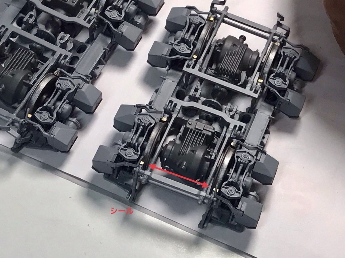 「1/45 ディーゼル機関車 DD51 貨物A更新機」を作ります。両端台車の組み立て（4）。
