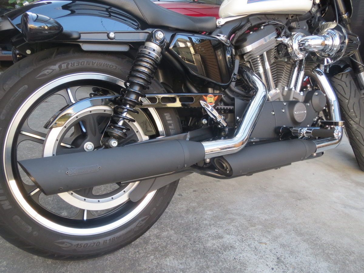 XL1200CX マフラー交換 - zx900aのGPZ900RとHAYABUSA日記