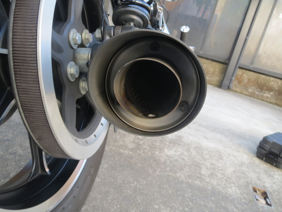 XL1200CX マフラー交換 - zx900aのGPZ900RとHAYABUSA日記